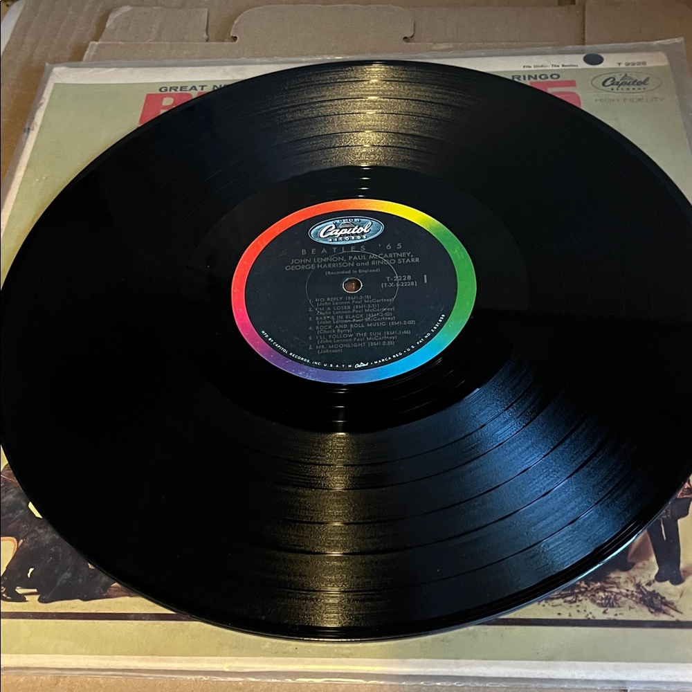 Capitol Records Beatles '65 Vinyl - Picture 3 of 8